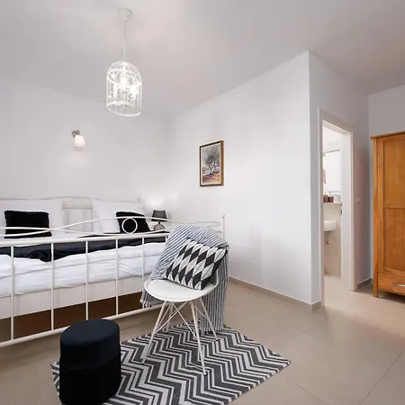 Bina Villa Labinci