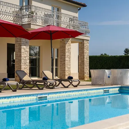 Bina Villa Labinci