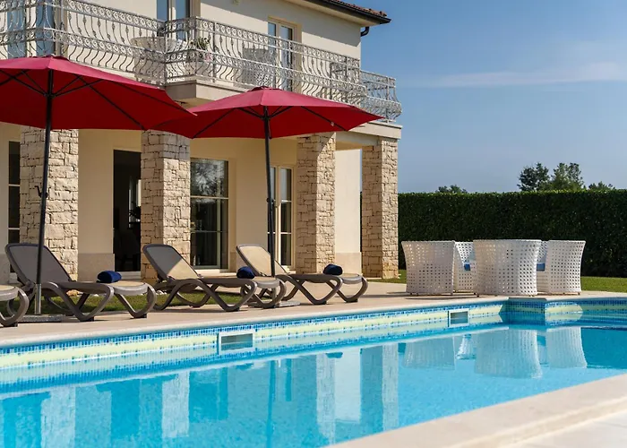 Bina Villa Labinci